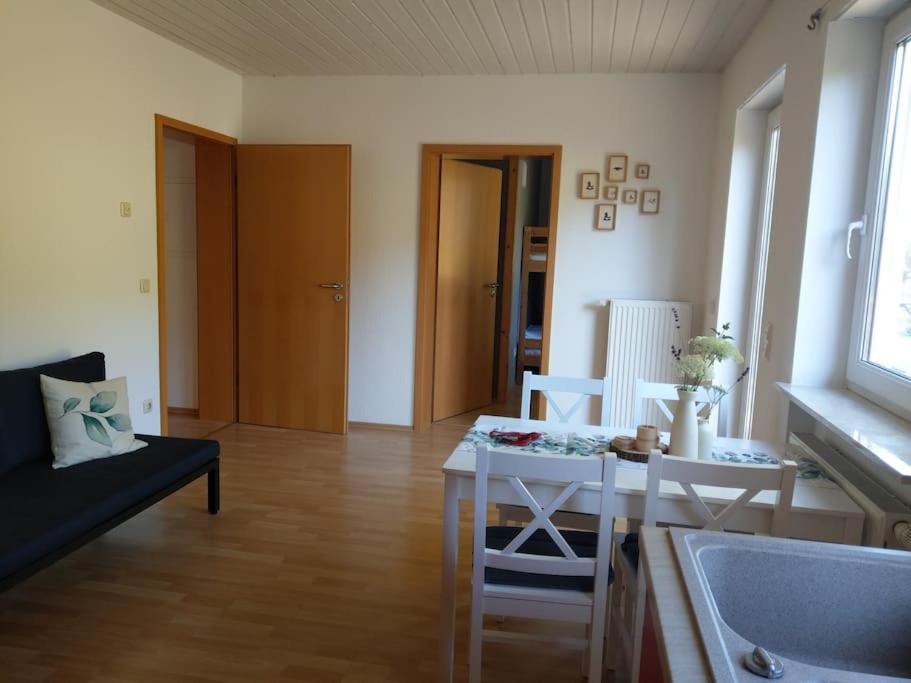 Wald-Apartment Limabach - Oberfrohna Buitenkant foto